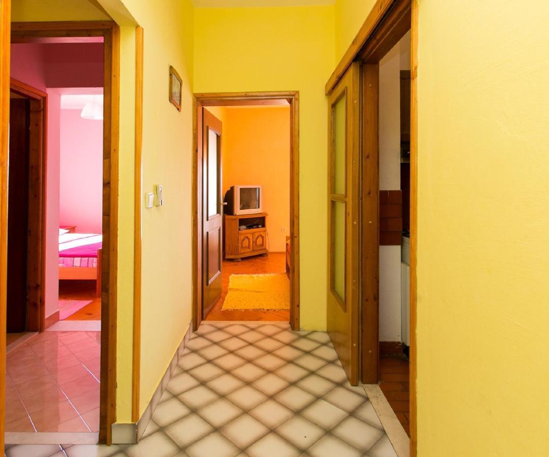 Apartment Neve